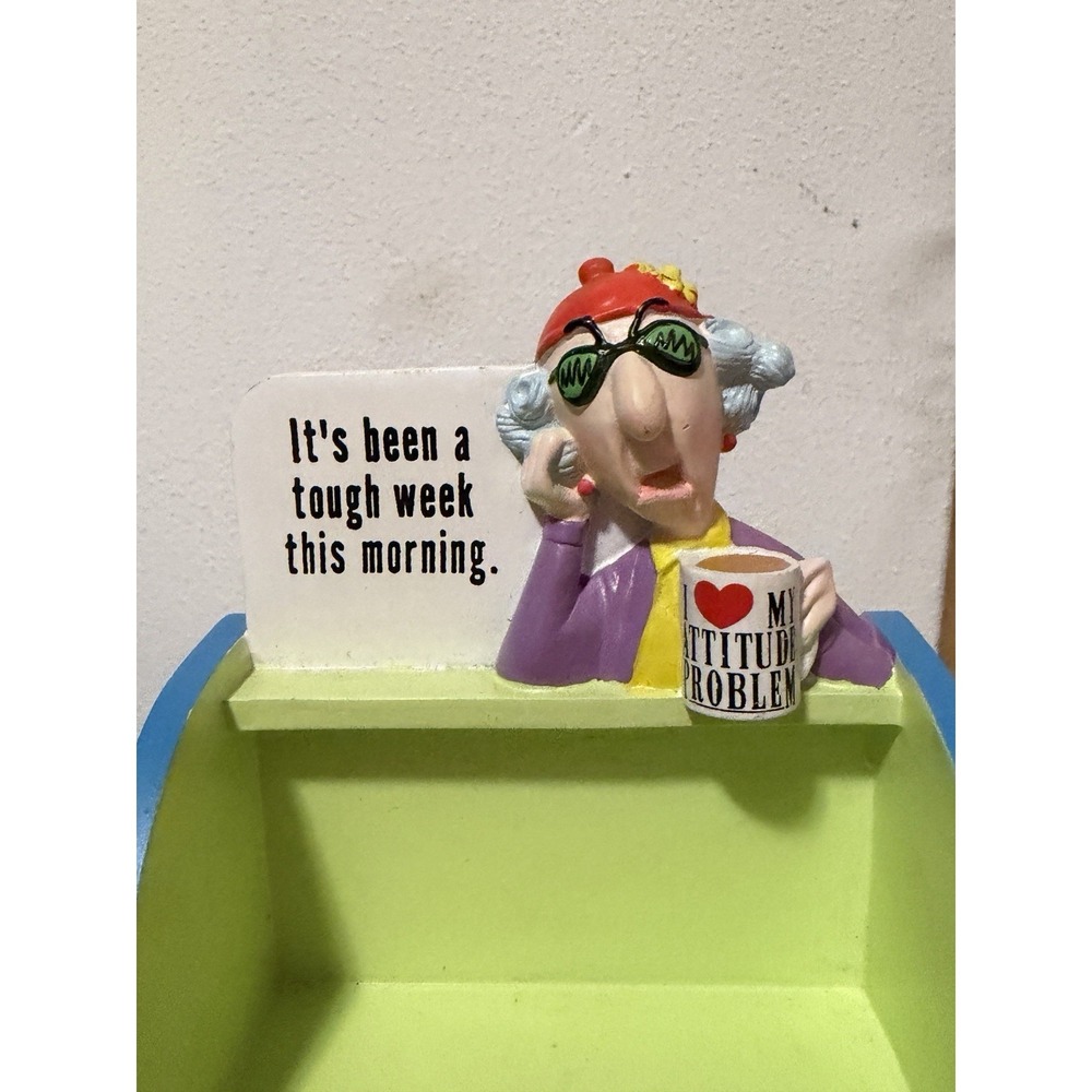 vintage Hallmark Maxine figurine note holder - Picture 2 of 4